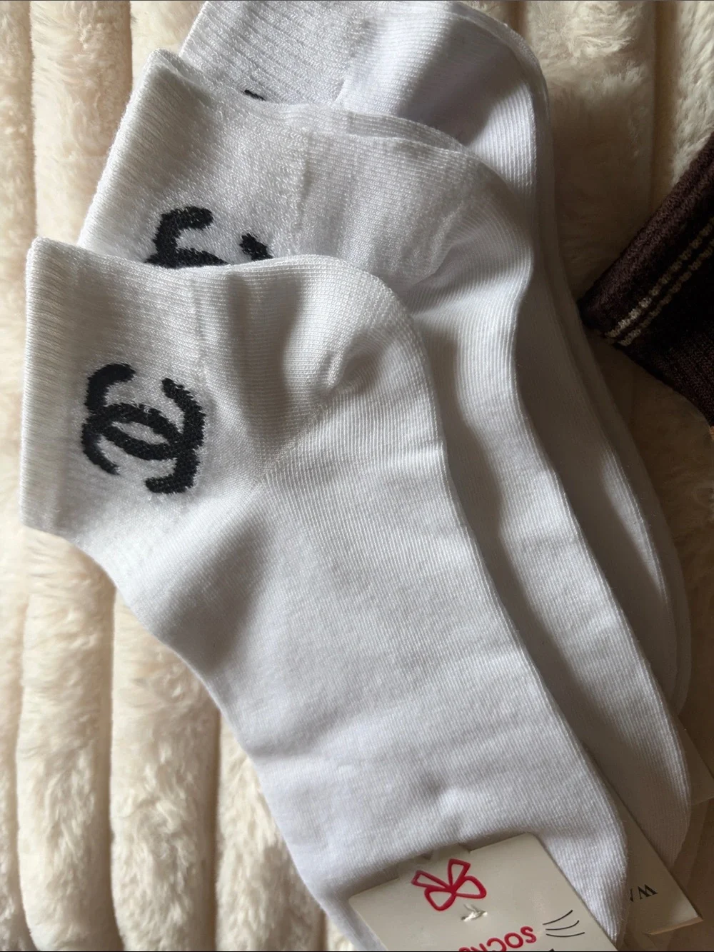 Women’s fashion socks